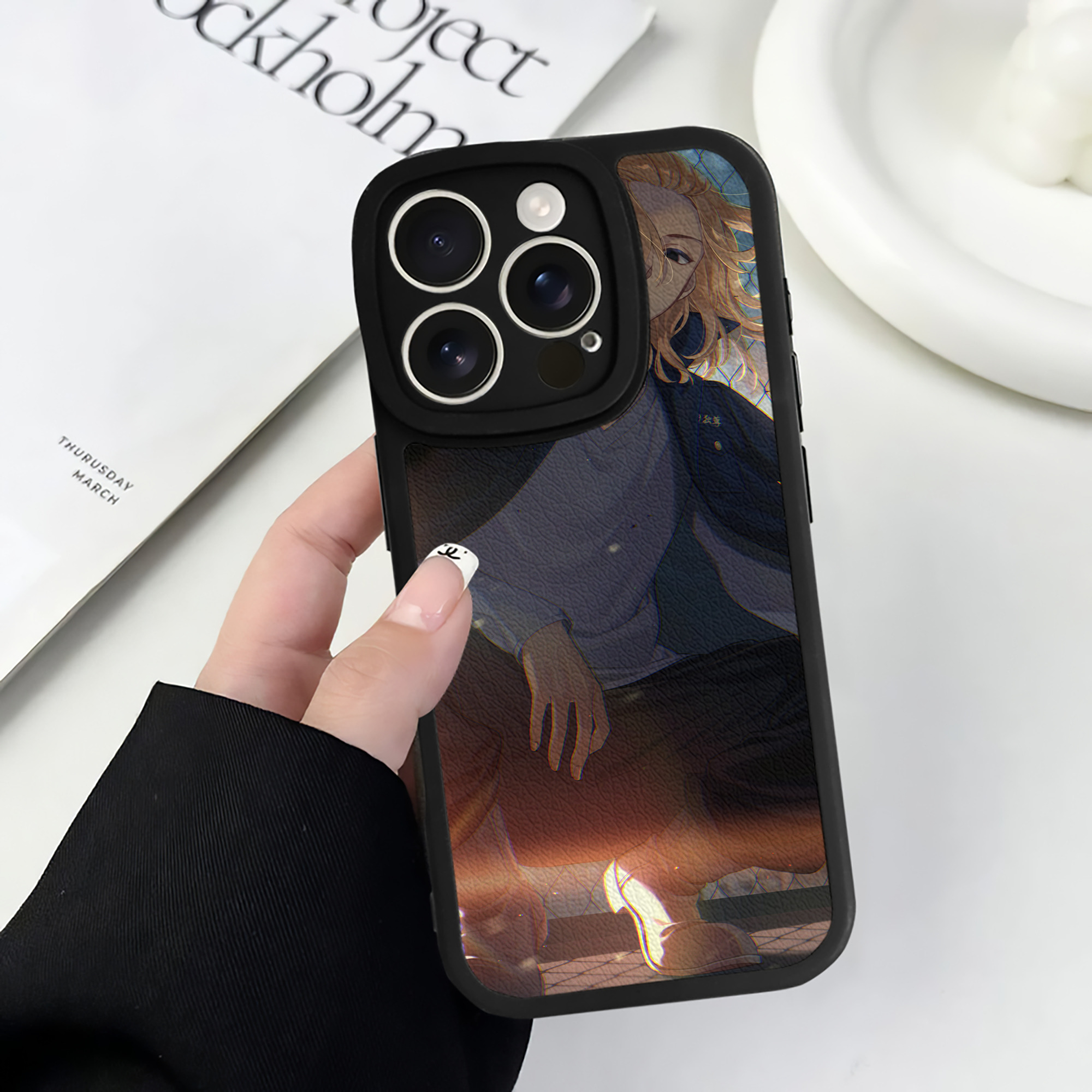 （画像用） 東京リベンジャーズ Tokyo Revengers 【iPhone 16シリーズ対応】シリコンスマホケース（レザー調） 材質：シリコン